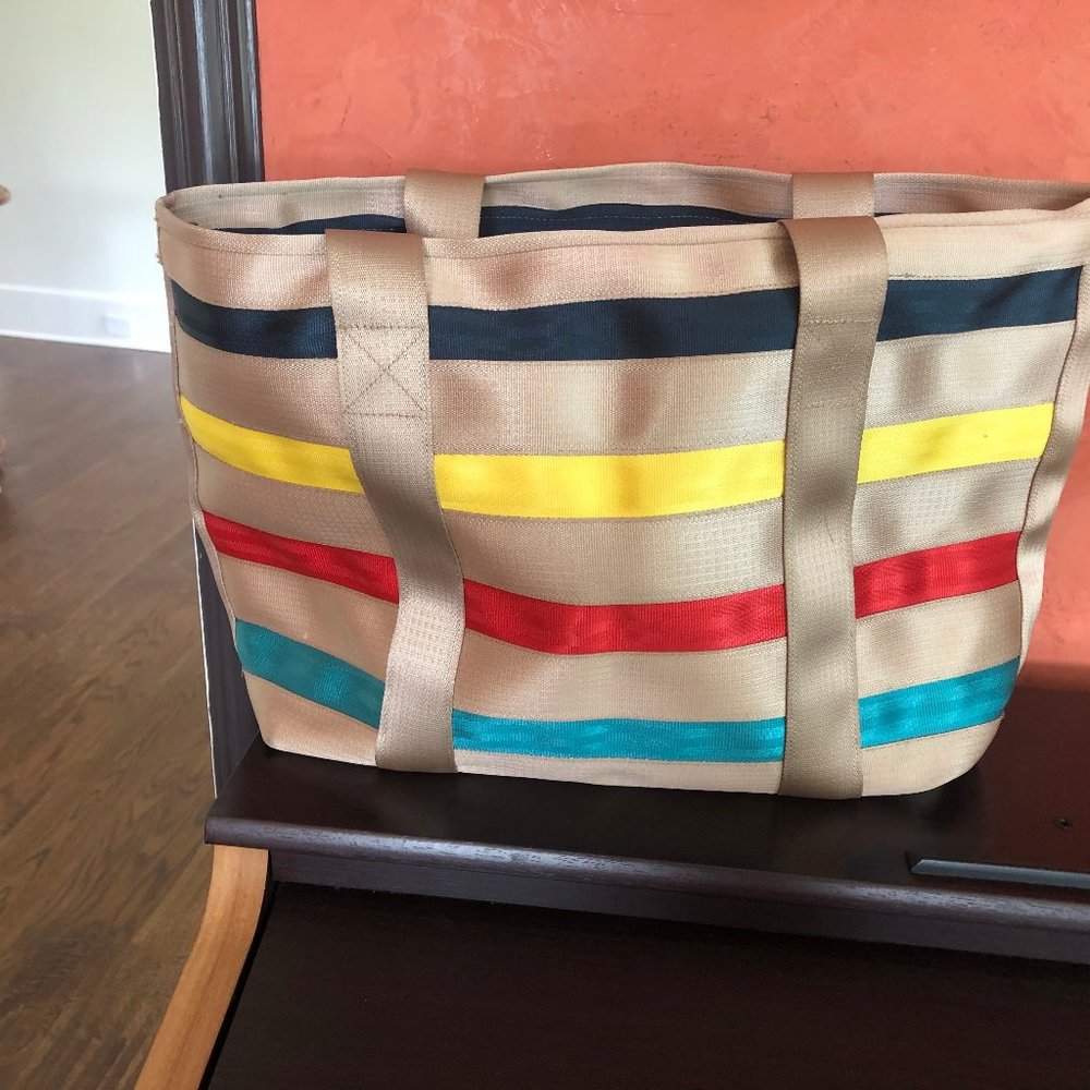 Seat Belt Bag Tote Extra Large Like Harvey's